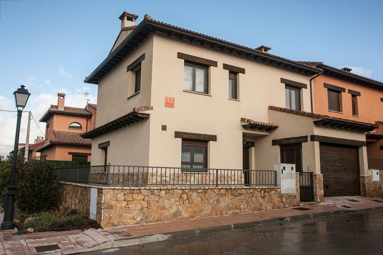 Apartamento El Palomar Ayllón エクステリア 写真